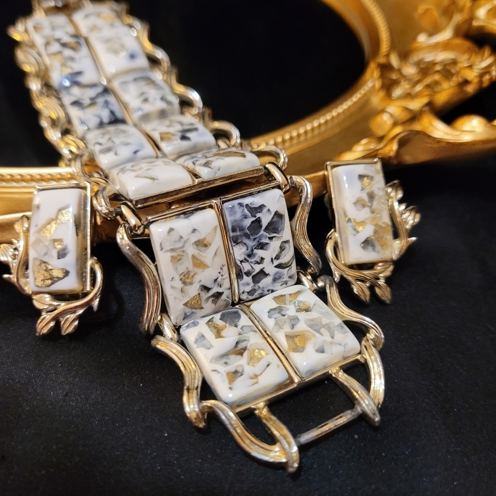 Rare Vintage Enamel Gold Flaked Coro Ornate Gold  Bracelet & Earrings Set - Picture 10 of 16
